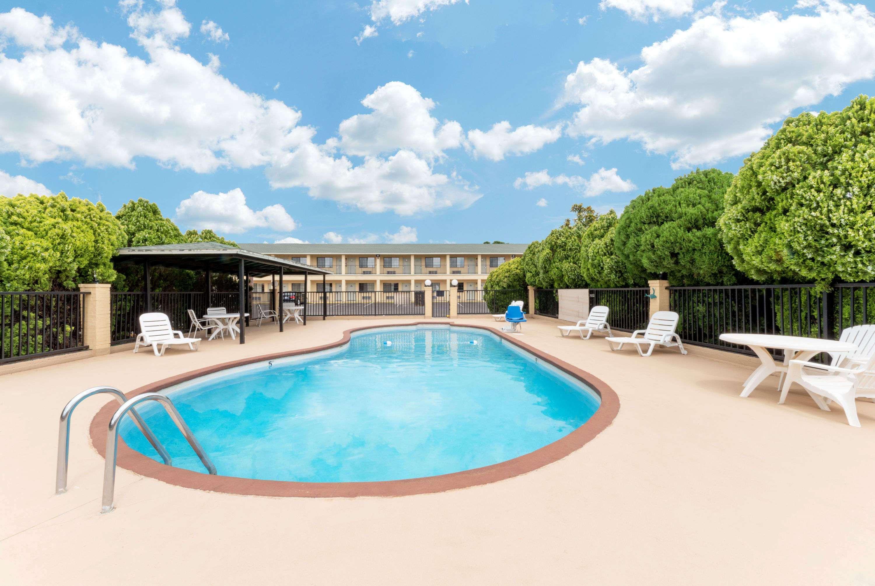 Days Inn By Wyndham Snyder Exterior foto